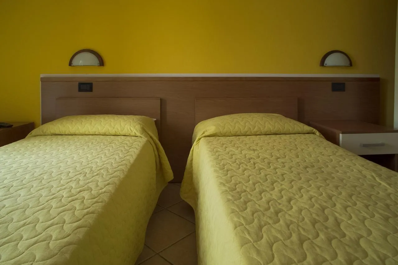 ** Hotel Albergo Ristorante Innocenti Ardenno Italie